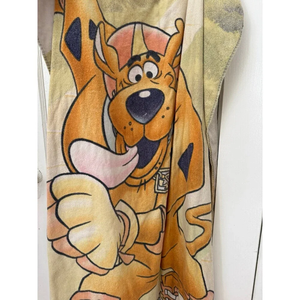 Vintage Scooby doo towel